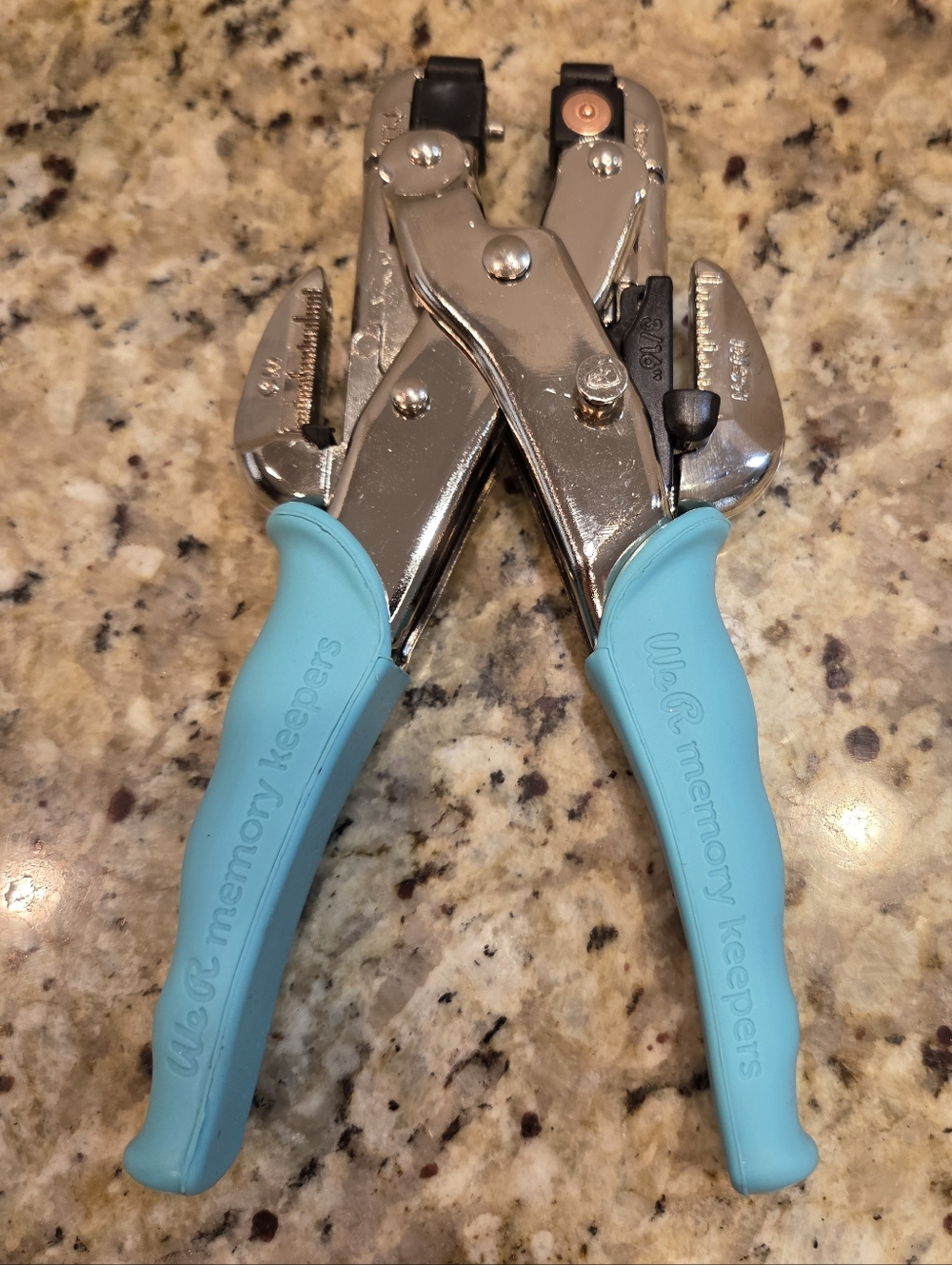 Crop-A-Dile Hole Punch Eyelet Snap Setter Tool We R Memory Keepers Scrapbooking